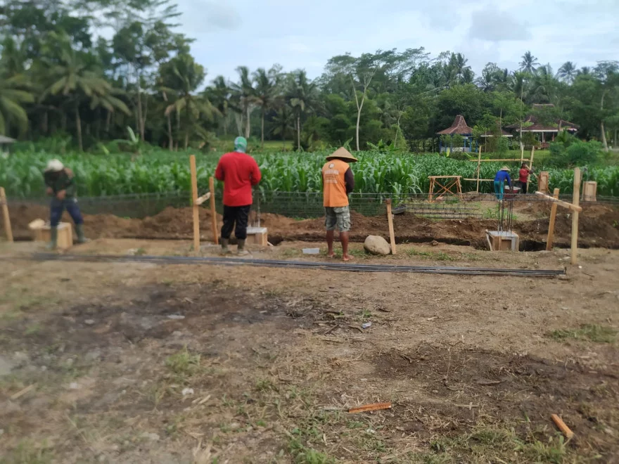 PELAKSANAAN PEMBANGUNAN GERAI KOPERASI DESA MERAH PUTIH WATULIMO